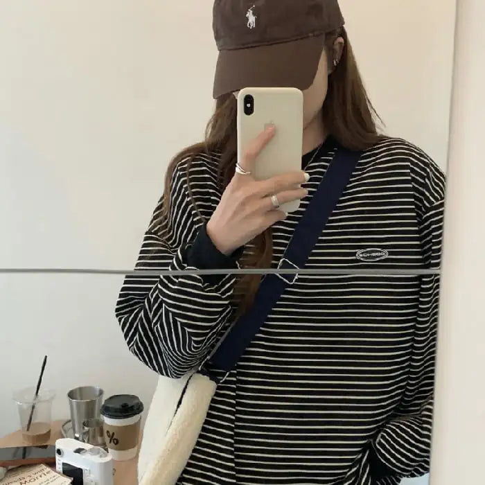 Loose Round Neck Striped Long-sleeved Sweater
